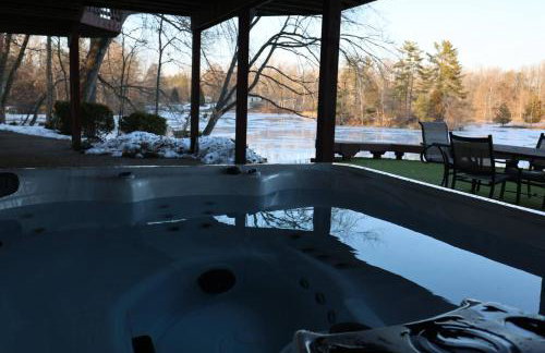 Lakefront Group Stay, Sleeps 19, Indoor Pool, Hot Tub, Arcades - Foto 50