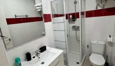 EMPECINADO 4 Personas - Foto 5, Shower