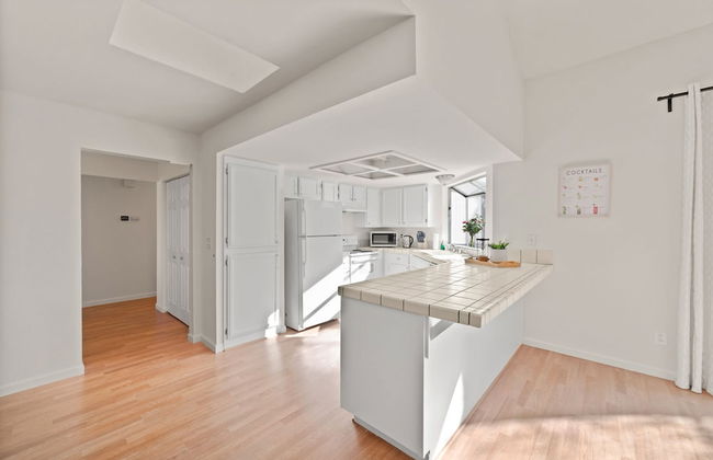 Delightful 4BR Home Nr Downtown Reno w Fireplace - Foto 18