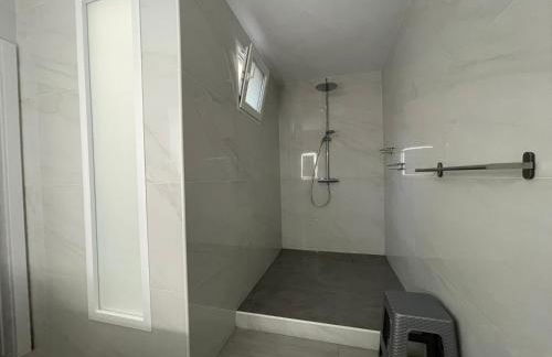 Centrally Located Spacious Private Apartment BuenaVista in Grao with Rooftop - Photo 16