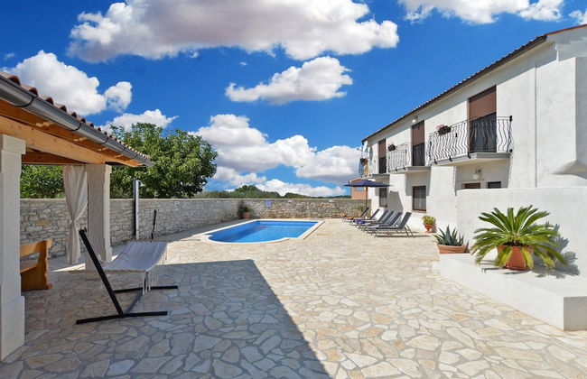 House 1384 - Photo 65