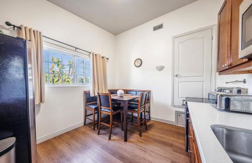 Welcoming & Spacious 2-Bedroom Guest Suite in Torrance 20 Minutes from LAX - Foto 9