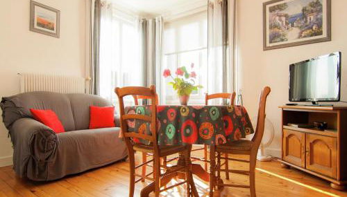 Cozy Garden Retreat Malemort - Photo 2