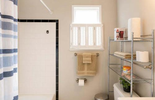 Enchanting historic townhouse by CozySuites - Foto 28