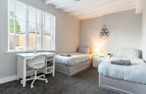 Airfield Manor - Photo 43