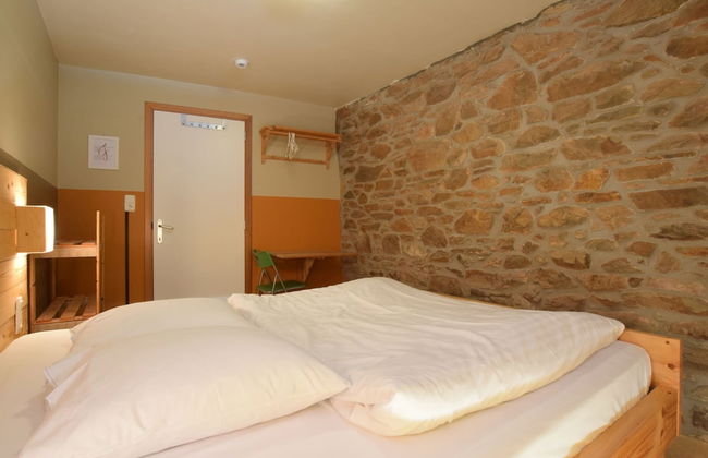 Luxury House with Indoor Pool, Sauna, Hot Tub - Photo 3