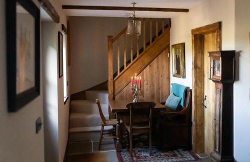 Gablebach Cottage With outdoor tub & log burner - Photo 23