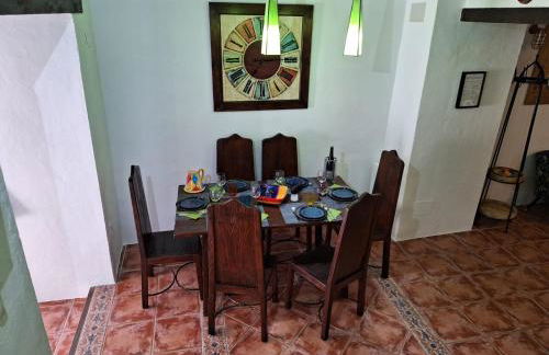 La Covacha - unique town house with exclusive pool and garden in the heart of the Village - Foto 39