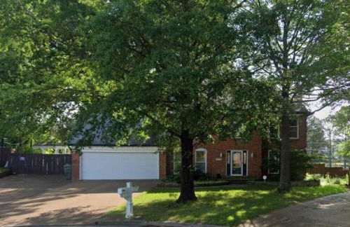 Large near Shops/Dining & easy access to freeway - Foto 31