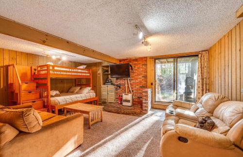 Half Mile to Ski Slopes Conway Condo with Hot Tub! - Photo 11