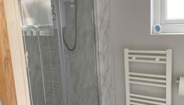 Cosy 1 Bed Garden Annexe - Foto 2, Shower