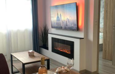 LUX-COMFORT APARTAMENT Klimatyzacja, KOMINEK, Garaż wewn, Balkon od strony ogrodu, Idealna lokalizacja wypadowa, obok sklepy, blisko Galerii Gemini - Foto 1