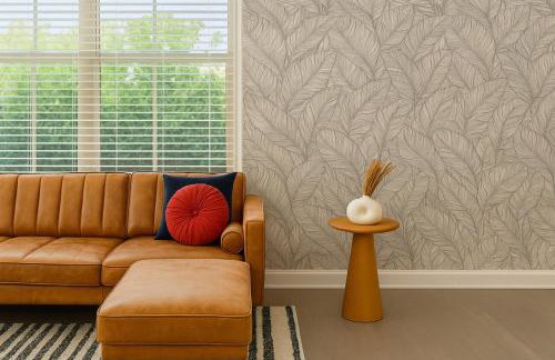 Elegant 2BR with Resort Pool and Lounge Areas 2 - Photo 5