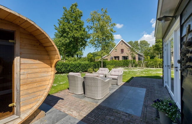 Family House With an Ideal Location, Private Terrace, Garden and Sauna - Foto 69