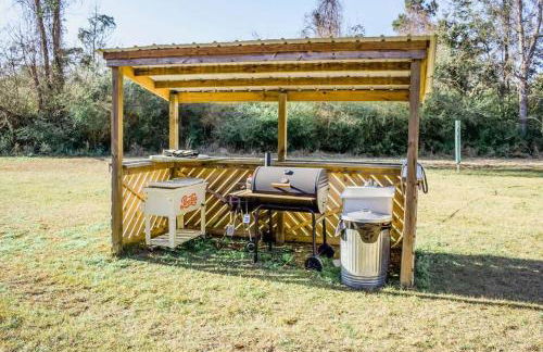 Secluded Tiny House by the Marsh with Hunting Island Beach Pass - Foto 11