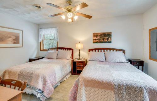 Boat, Grill and Unwind Lakefront Cayuga Home! - Foto 15