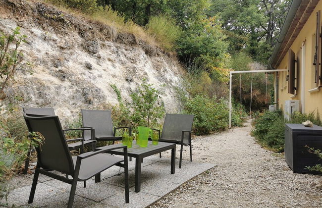 Inviting Villa in Saint Paul Trois Chateaux With Pool - Foto 1