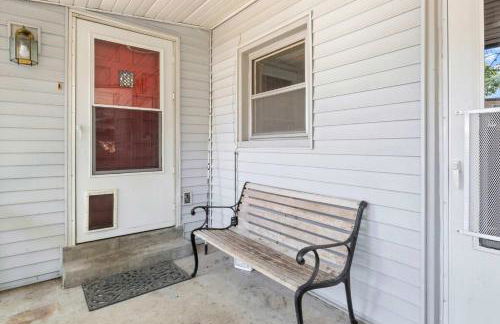 Lakefront Home with Huge Views and Great Fishing - Photo 3