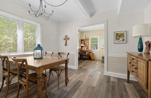 Whispering Arbor by Juniper Holiday + Home - Foto 12