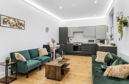 2 Bedroom Flat By Key Light Properties Short Lets & Serviced accommodation two minutes walk from Canada Water Station - Great for Contractors, Group and Family - Foto 72