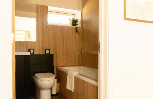 ''The Den'' Lakeview Apartment at Watersedge - Foto 40