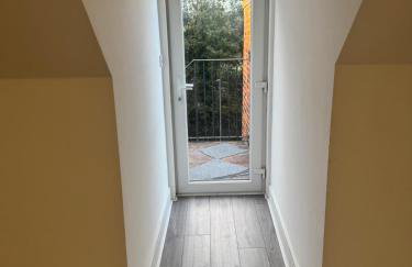 Epsom High Street Apartment 9 - Photo 13