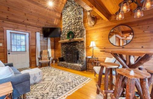 Cozy Cabin Smoky Mountains - Hot tub, pool, & golf - Foto 1