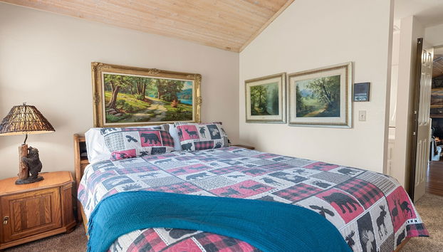 Lakefront Viking Oasis Condo - Foto 3, Habitación