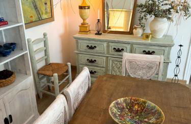 Increíble piso a pocos metros del mar con piscina - Foto 3