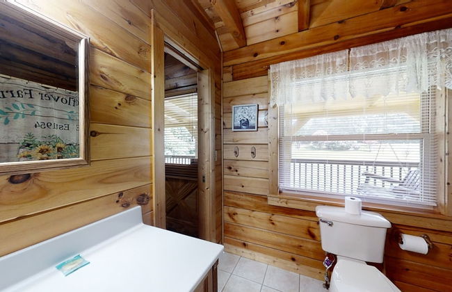 Yellow Cabin On The River 2 Bedroom Cabin by RedAwning - Photo 16