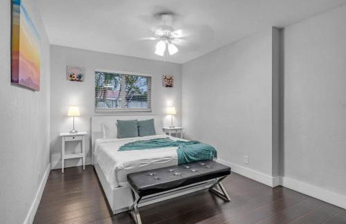 Stunning 4 Bedrooms House with Pool 6 minutes to the Ocean - Foto 34