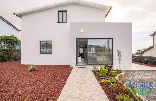 Silver Gate Home in Nossa Senhora do Pilar - Photo 2