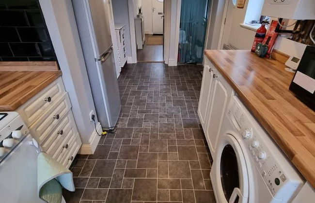 3 Bed Spacious House With Parking - Foto 28