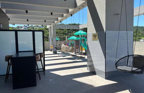 Apto com piscina aquecida perto do mar - Foto 8