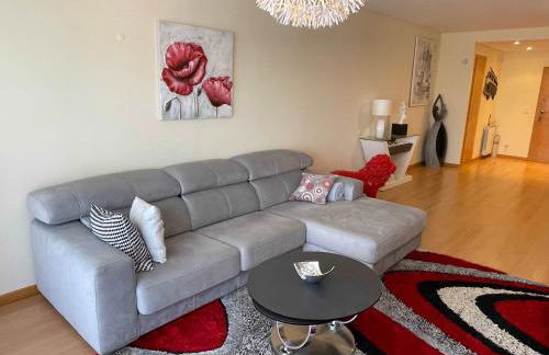 Stylish & Spacious Apartment with Balcony - Foto 9