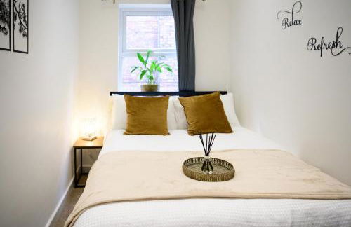 Autumn Breeze - 2BR - Sofa Bed - WiFi - Free Parking - Central - Didsbury - Photo 11