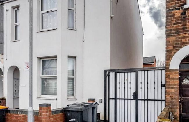 Cosy 2BR Maisonette Near Hospital & Stations - Foto 28