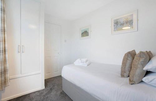 NEW! 3BR in Traynor Square - Photo 12