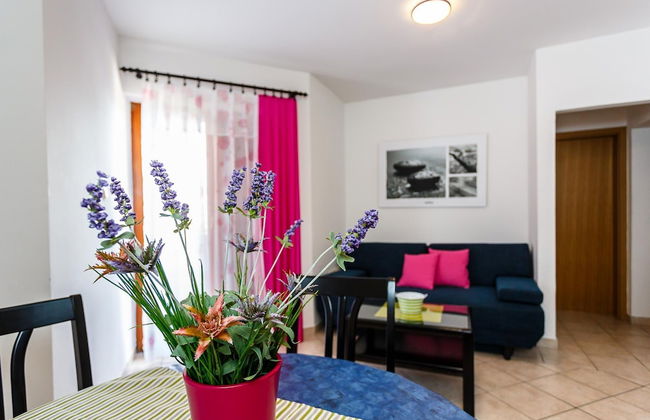 Comfortable and Sunny Krk Apartment - Photo 8