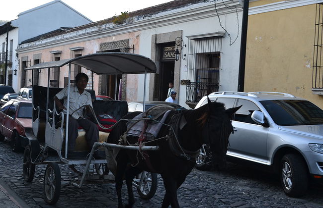 Modern and colonial Guatemala - Photo 3