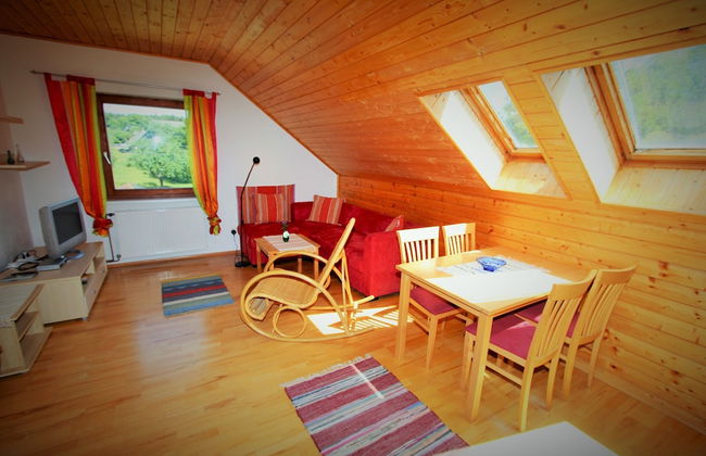 Cozy Apartment in Köttmannsdorf near Lake - Photo 11