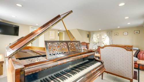 Historic New Hampshire Home 1 Mi to Boat Launch - Foto 5