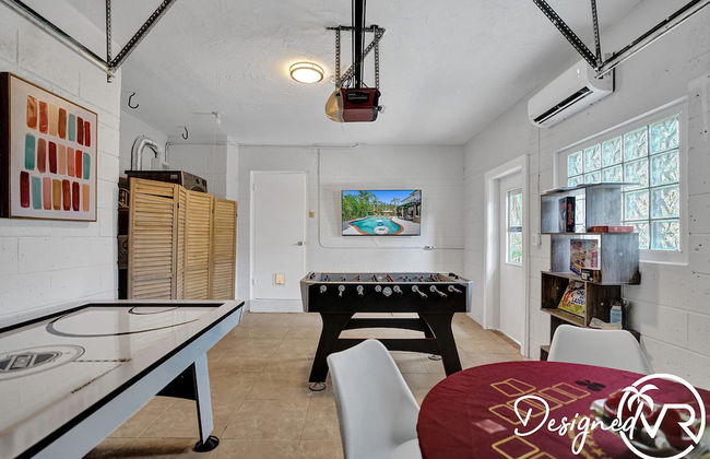 Modern Chic 7-BR with Pool & Gameroom - Foto 42