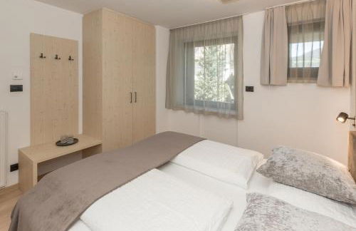 Aparthotel Familiaris - Family Apartments - Pools & Spa in Dolomites - Foto 31