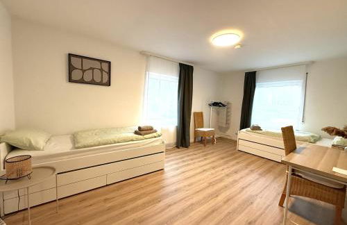 100qm-3 Room-Free Privat Parking-WIFI-SN Apartment - Foto 13