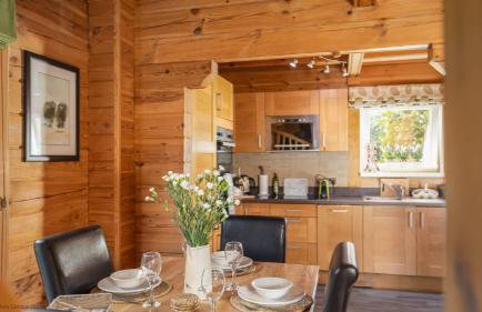 Lake View Lodge with Hot Tub - Foto 6