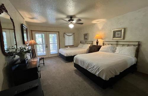 C16, Two bedroom, two bath, log-sided Harbor North luxury cottage with hot tub, cottage - Foto 22