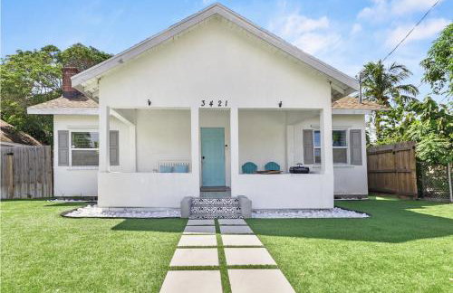 4BR Charming Home By Beachside - Foto 1