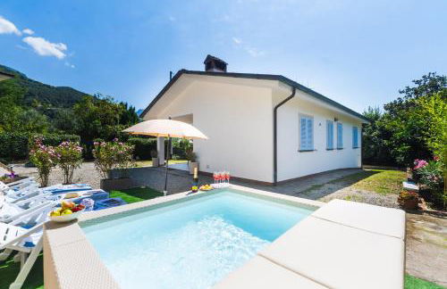 Lovely cosy villa, jacuzzi, nature - Foto 1