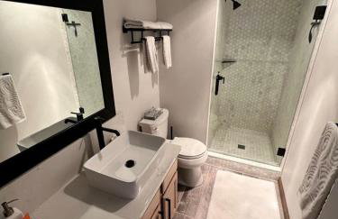 Elegant Western-Style Vacation Rental with Mountain Views near Madison River in Ennis, Montana - Foto 26